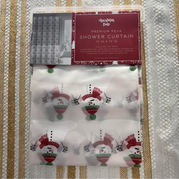 NWT Christmas Shower Curtain-Snowman 72 in X 72 IN - Picture 3 of 6